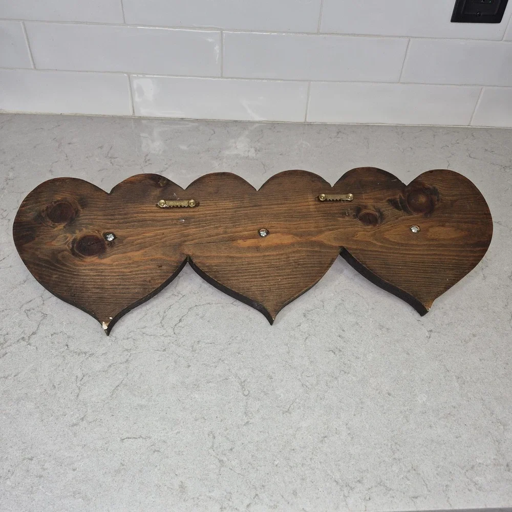 Vintage Wooden 3 Peg Heart Wall Hanging Coat Rack 21